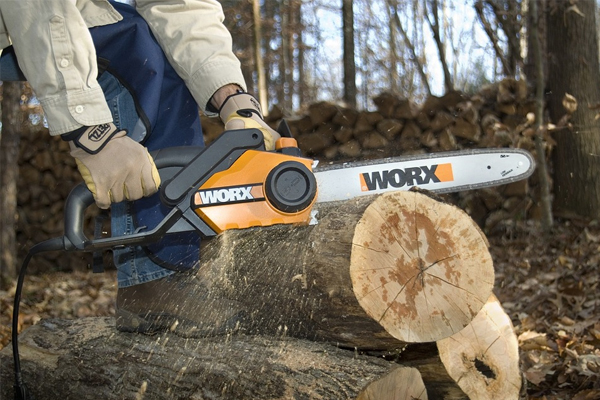 Factors To Consider While Choosing The Right Size Chainsaw